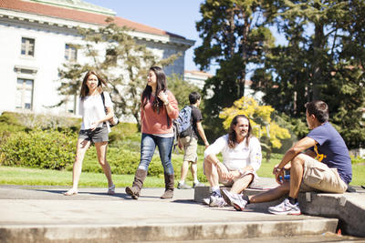 Cal students on UC Berkeley campus